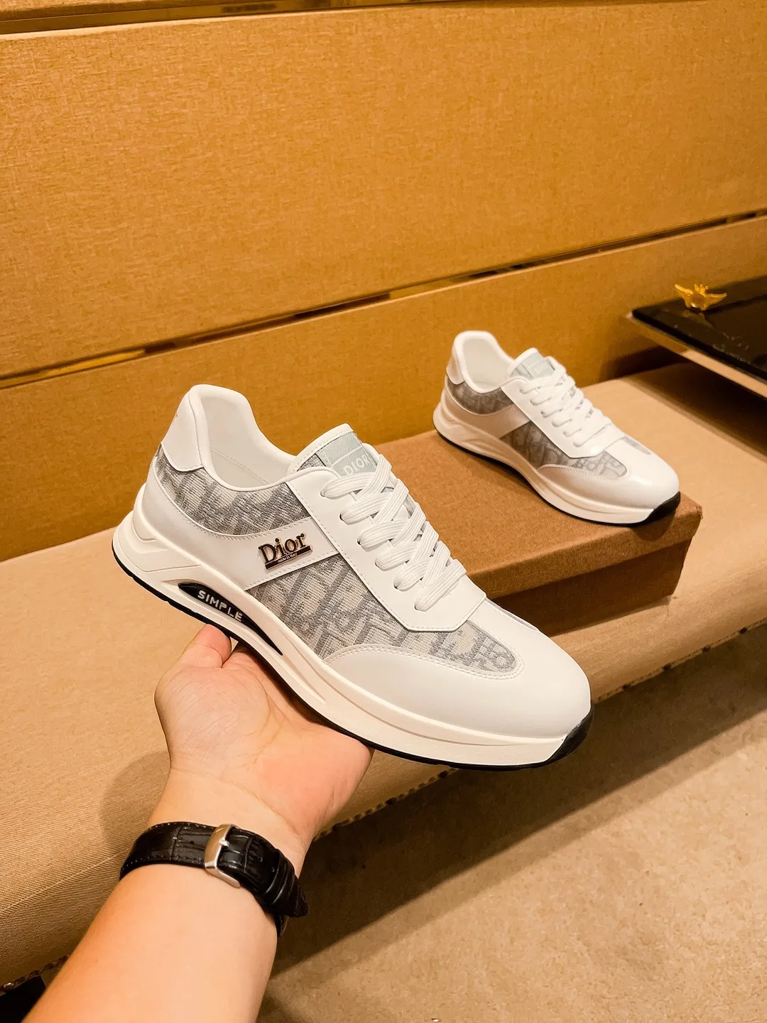 Men's shoes 💰 420💰🔥【Dior】🔥High-end brand of men's shoes official website 1:1 latest masterpiece: the upper is made of Italian imported first-layer cowhide with technical cloth fabric, the original comfortable and breathable lining ➕the original non-slip and wear-resistant outsole🔥, making walking more convenient and comfortable! An exclusive new model, a stunning work, a beautiful 1:1 replica [color] compared to the official quality! Create a fashionable personality to set off your uniqueness! A must-have for trendy men! Classic🔥Size: 38-44 Color: 🔥 2⃣️colors available🔥